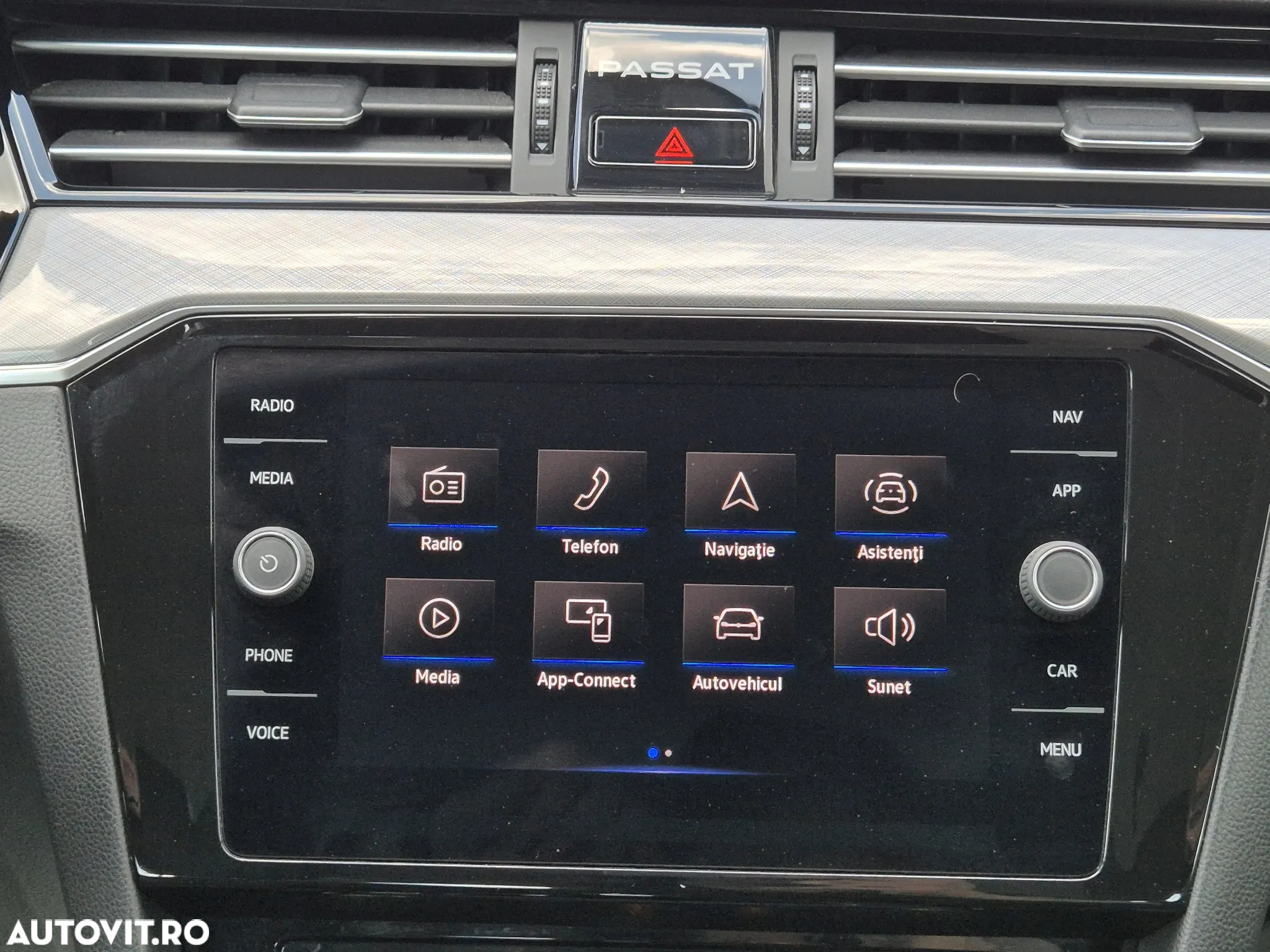Volkswagen Passat - 18
