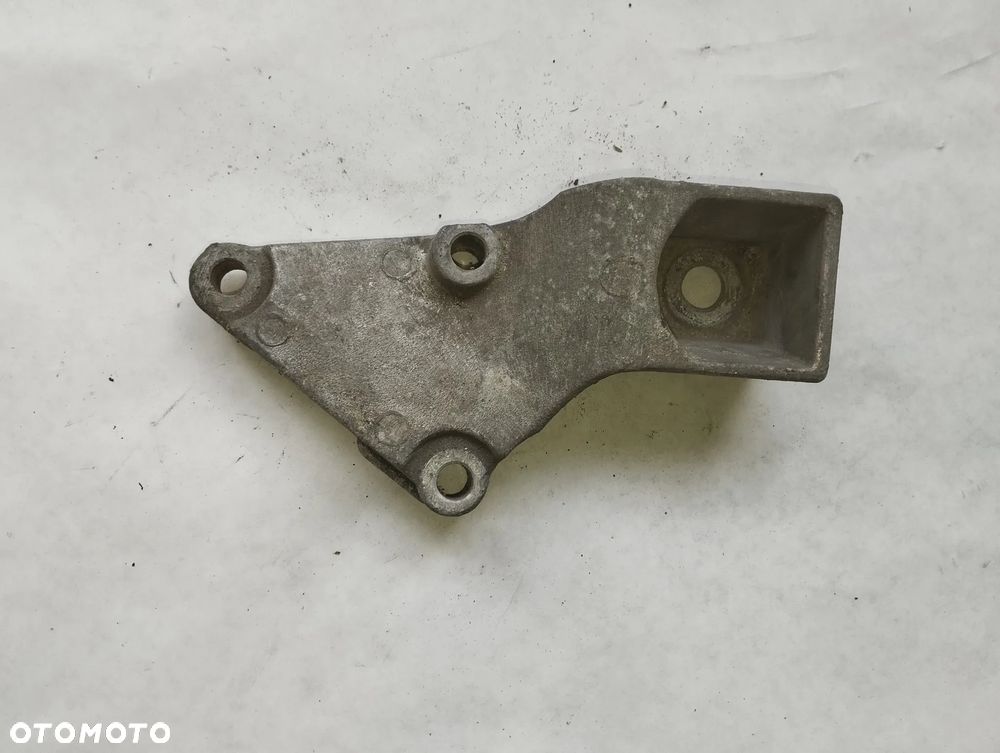 ŁAPA WSPORNIK SILNIKA CITROEN XSARA PICASSO 9637792380 - 1