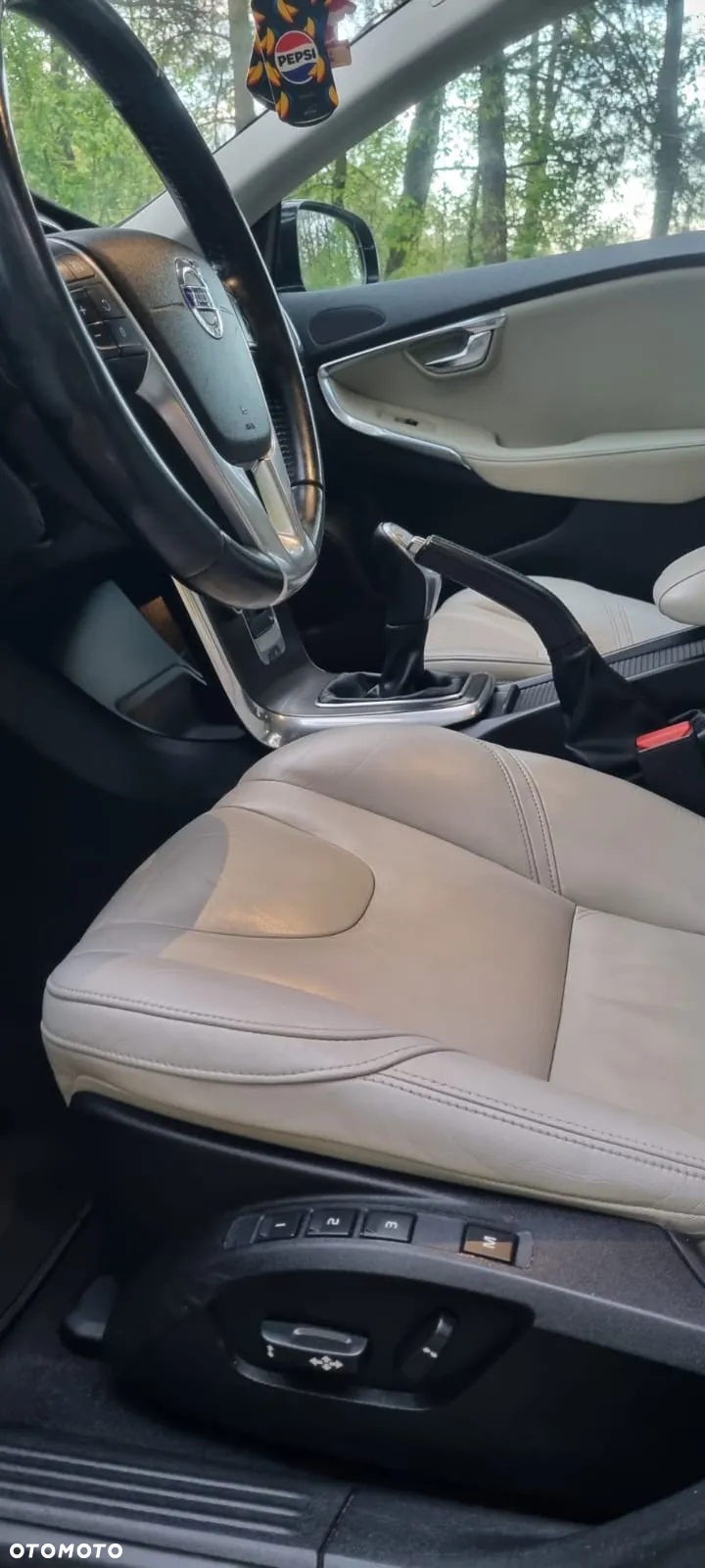 Volvo V40 - 19