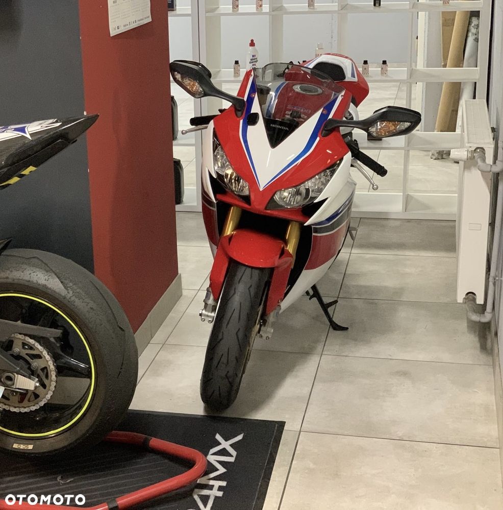 Yamaha R6 - 30
