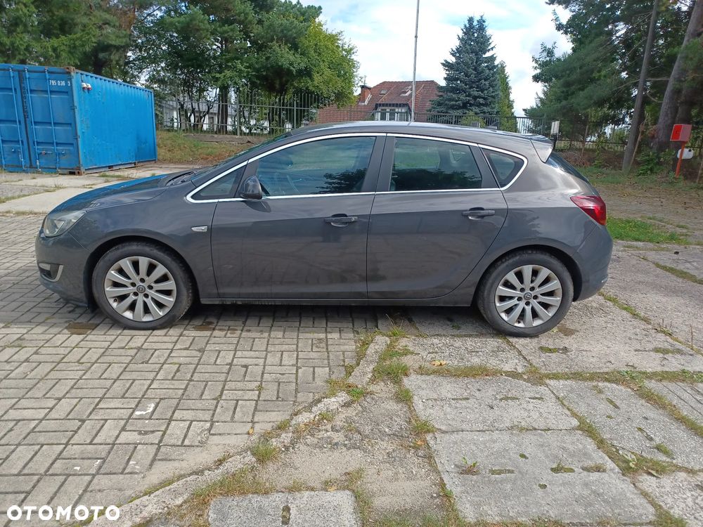 Opel Astra - 2