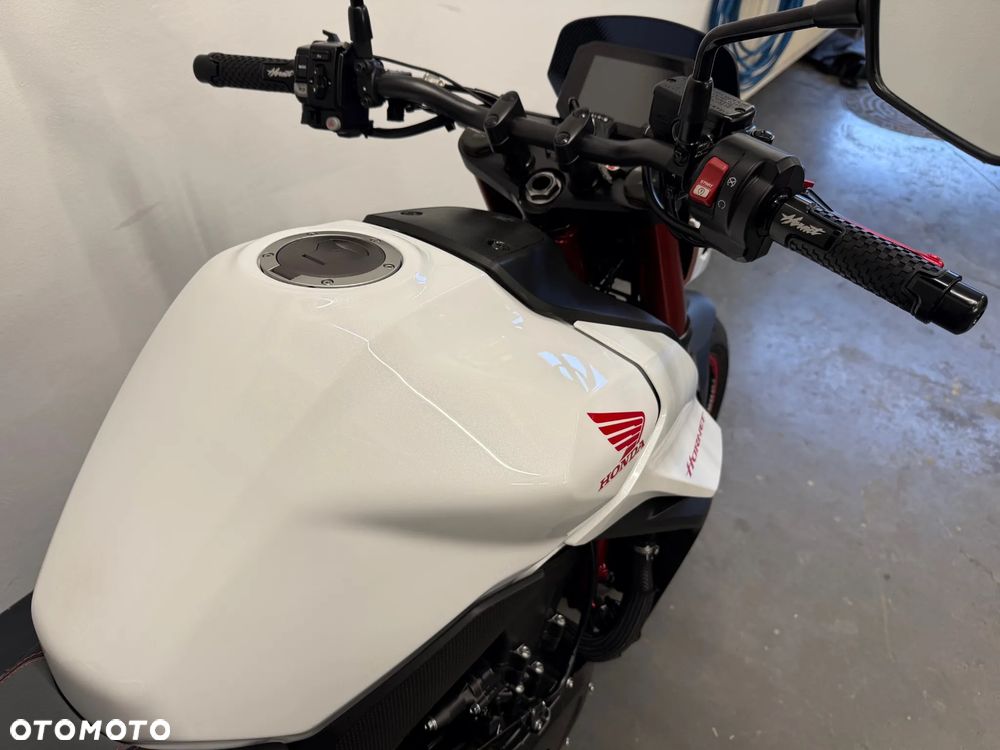 Honda Hornet - 28