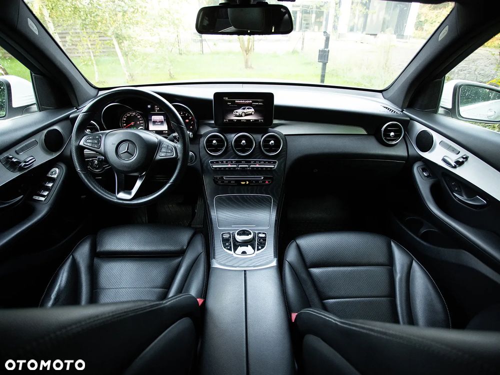 Mercedes-Benz GLC 300 4-Matic - 24