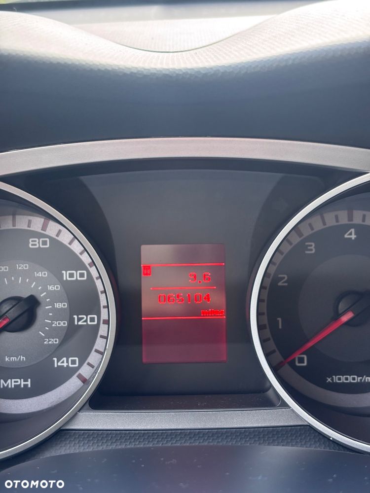 Mitsubishi Outlander 3.0 V6 XLS - 15