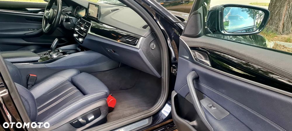 BMW Seria 5 520d xDrive M Sport sport - 28