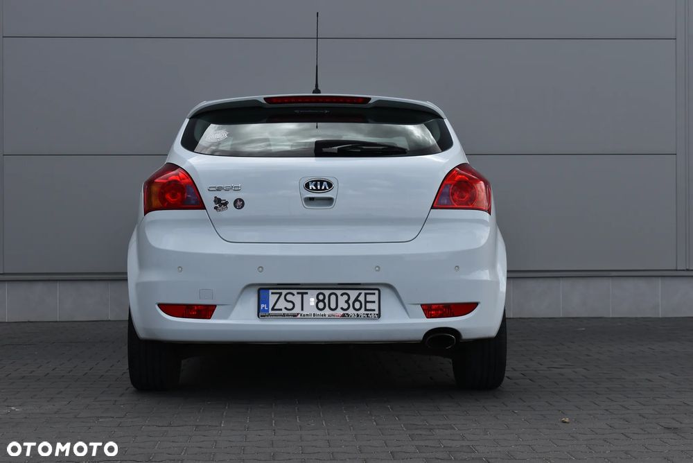 Kia Ceed 1.4 Comfort - 24