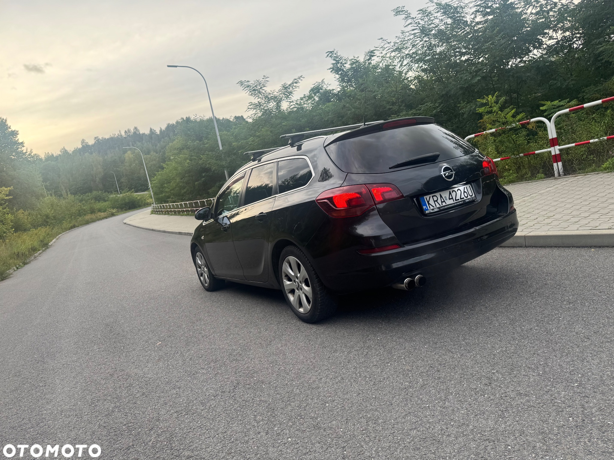 Opel Astra IV 1.4 T Cosmo S&S - 8
