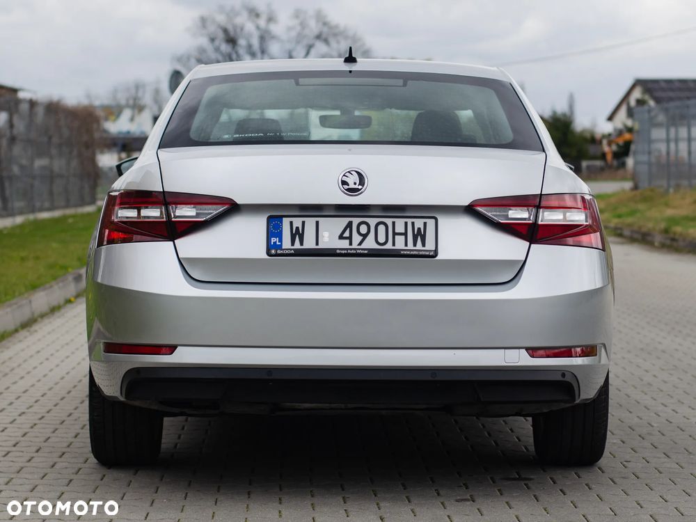 Skoda Superb 2.0 TDI Ambition - 5