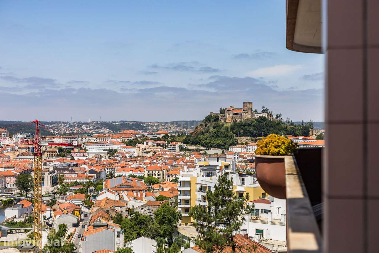 Apartamento T2 junto ao centro de Leiria - Grande imagem: 3/26