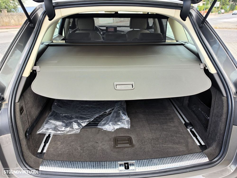 Audi A6 Avant 2.0 TDi Exclusive Multitronic - 46