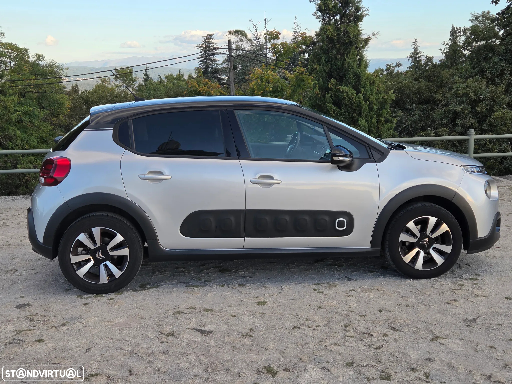 Citroën C3 1.2 PureTech Shine - 6