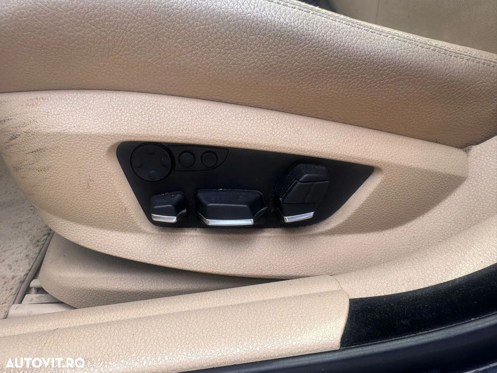 BMW Seria 5 525d Aut. - 11