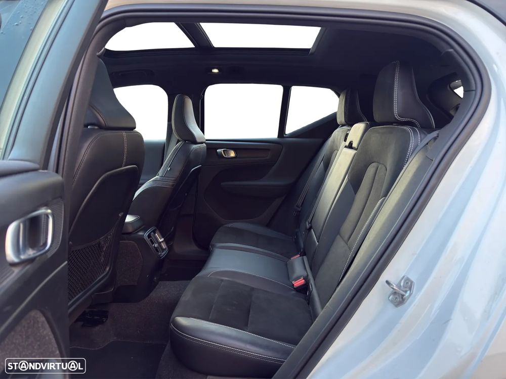 Volvo XC 40 Twin Recharge Pro - 12