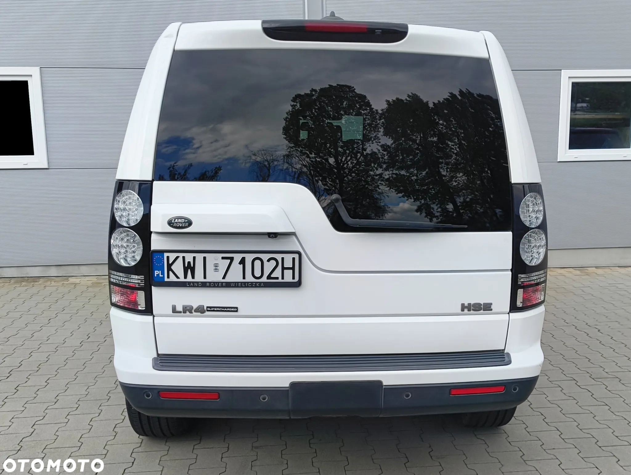 Land Rover Discovery IV 3.0 V6 SC HSE - 7