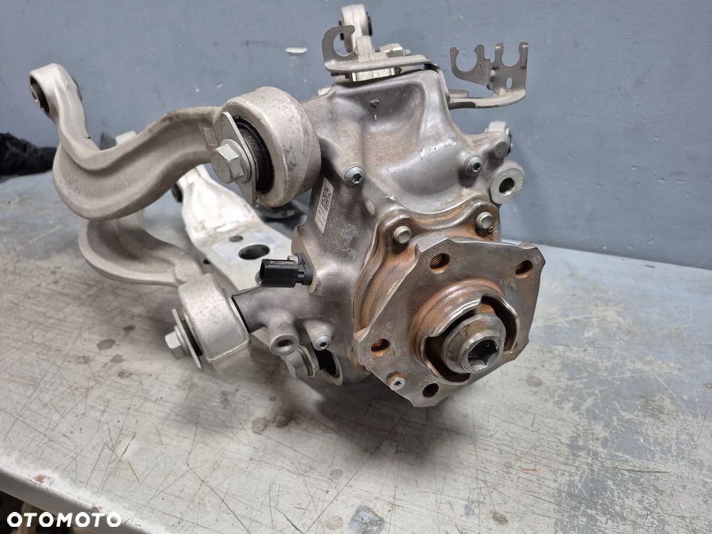 Zwrotnica Zawieszenie Półoś Prawy Tył Audi RSQ8 4M 4M0505432AF STAN BDB - 2