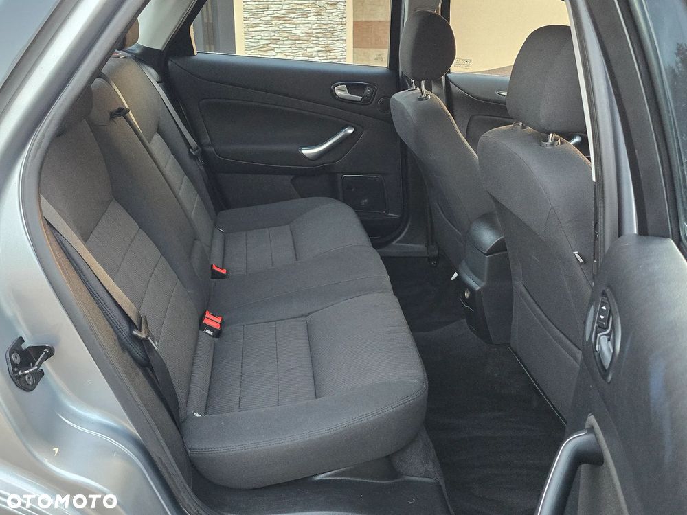Ford Mondeo 2.0 Viva Titanium - 22