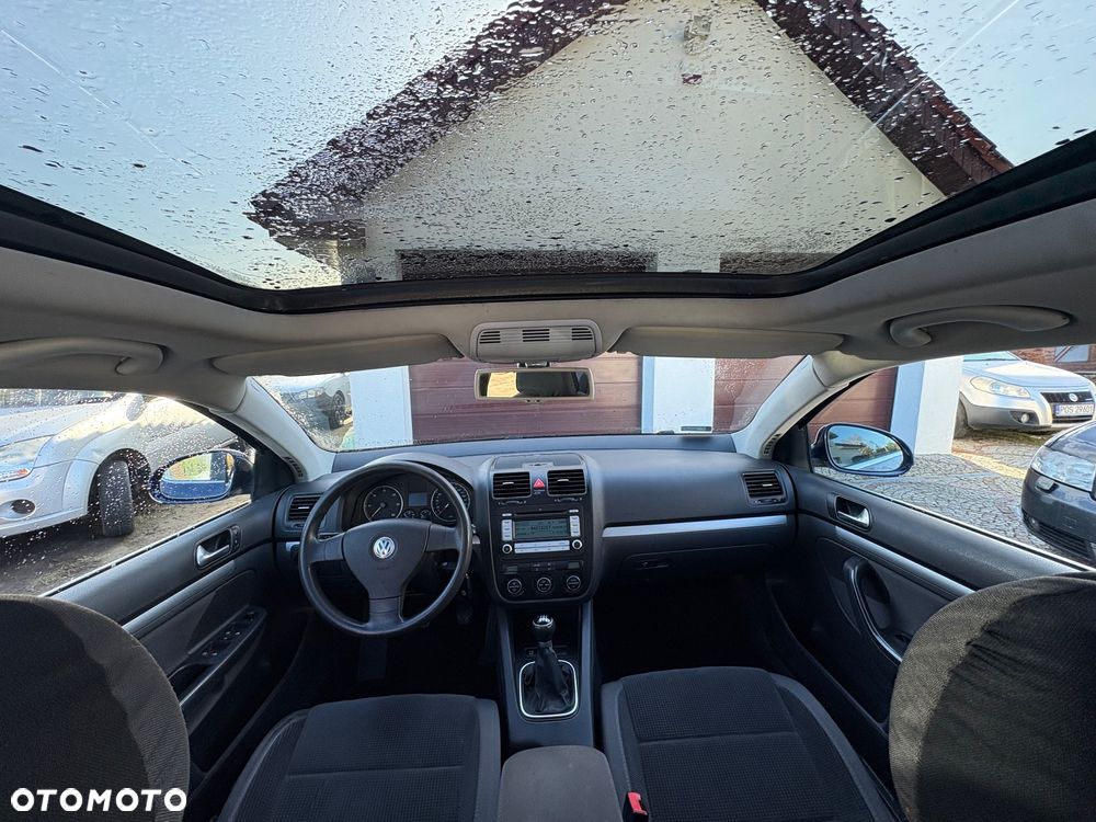 Volkswagen Golf 2.0 TDI DPF Comfortline - 15