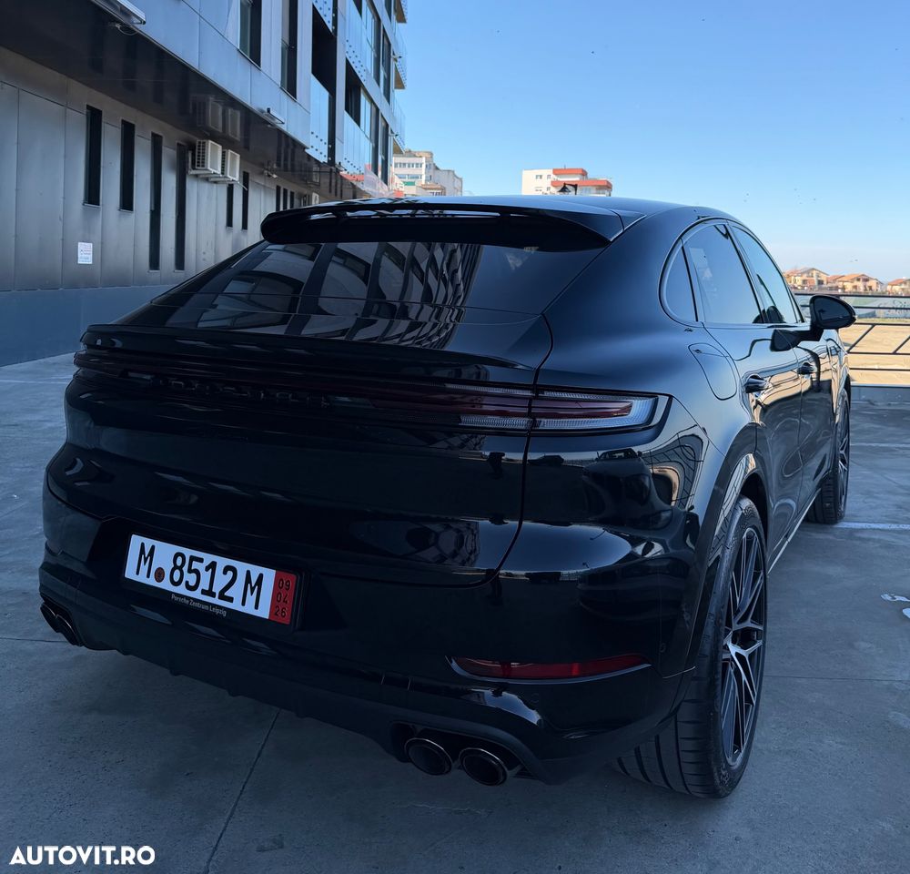 Porsche Cayenne Coupe - 2