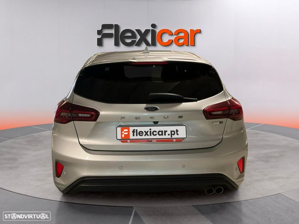 Ford Focus - 8