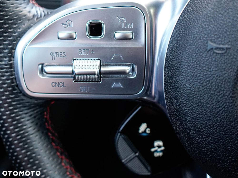 Mercedes-Benz GLC - 23