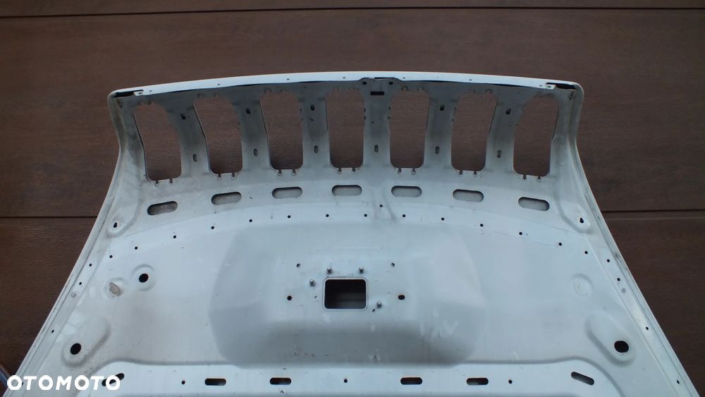 Maska silnika Jeep Cherokee KL - 20