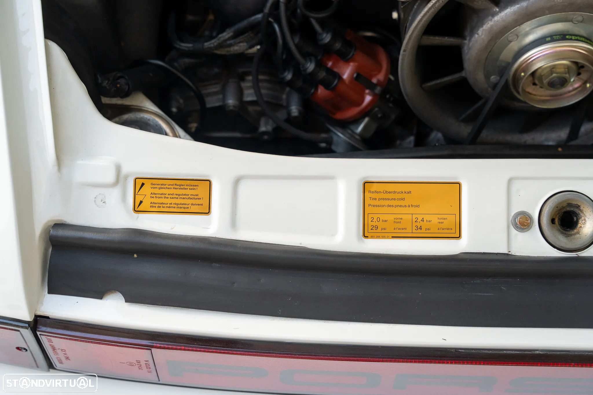 Porsche 911 Série G - 18