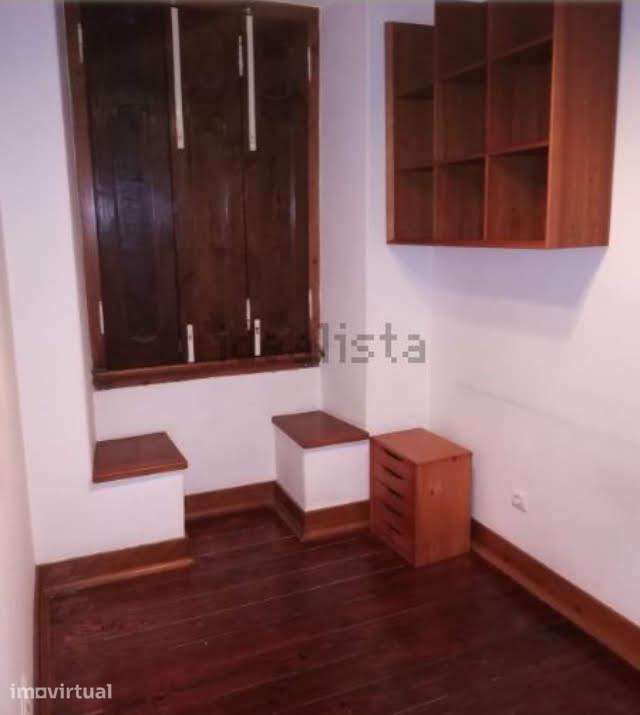 T2+1 Graça, Santa Engracia. Janelas em todas as divisões. - Grande imagem: 2/12