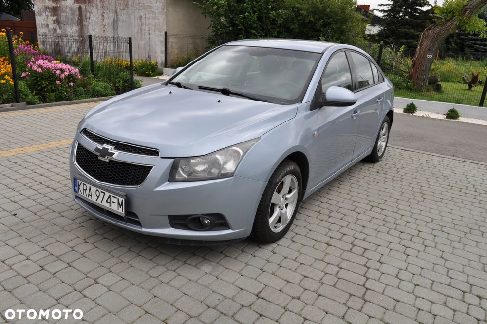 Chevrolet Cruze 1.6 LS - 1