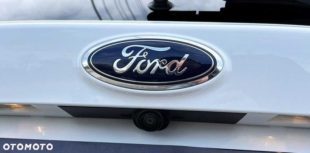 Ford Kuga 1.5 EcoBoost 2x4 ST-Line - 30