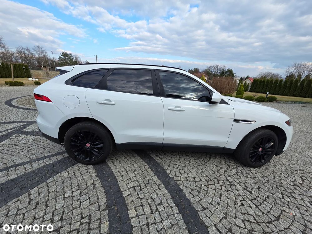 Jaguar F-Pace - 6