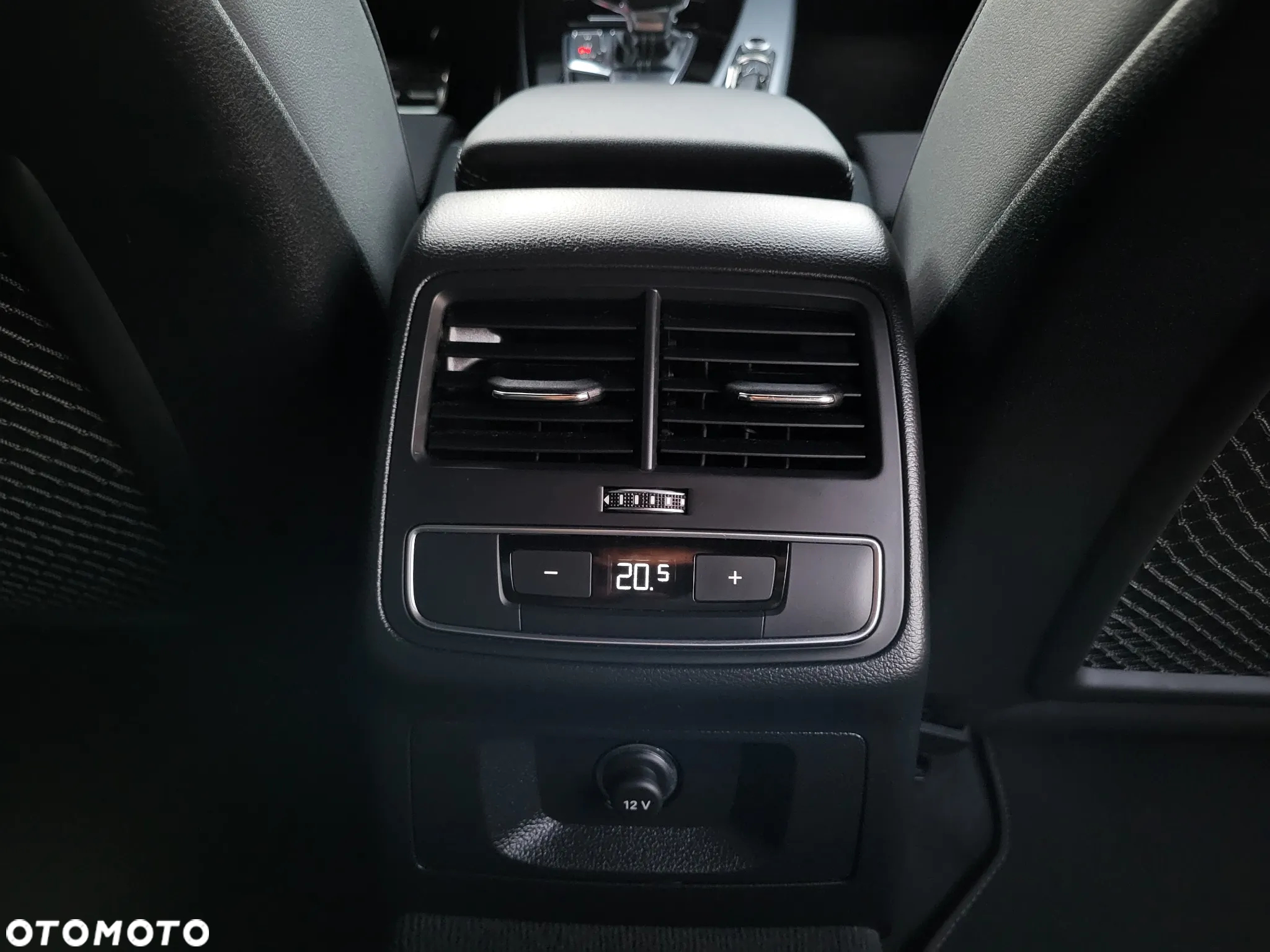 Audi A4 40 TDI S tronic S line - 31
