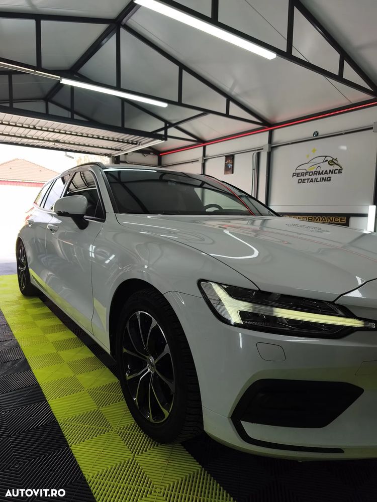 Volvo V60 D4 Geartronic Momentum Pro - 4