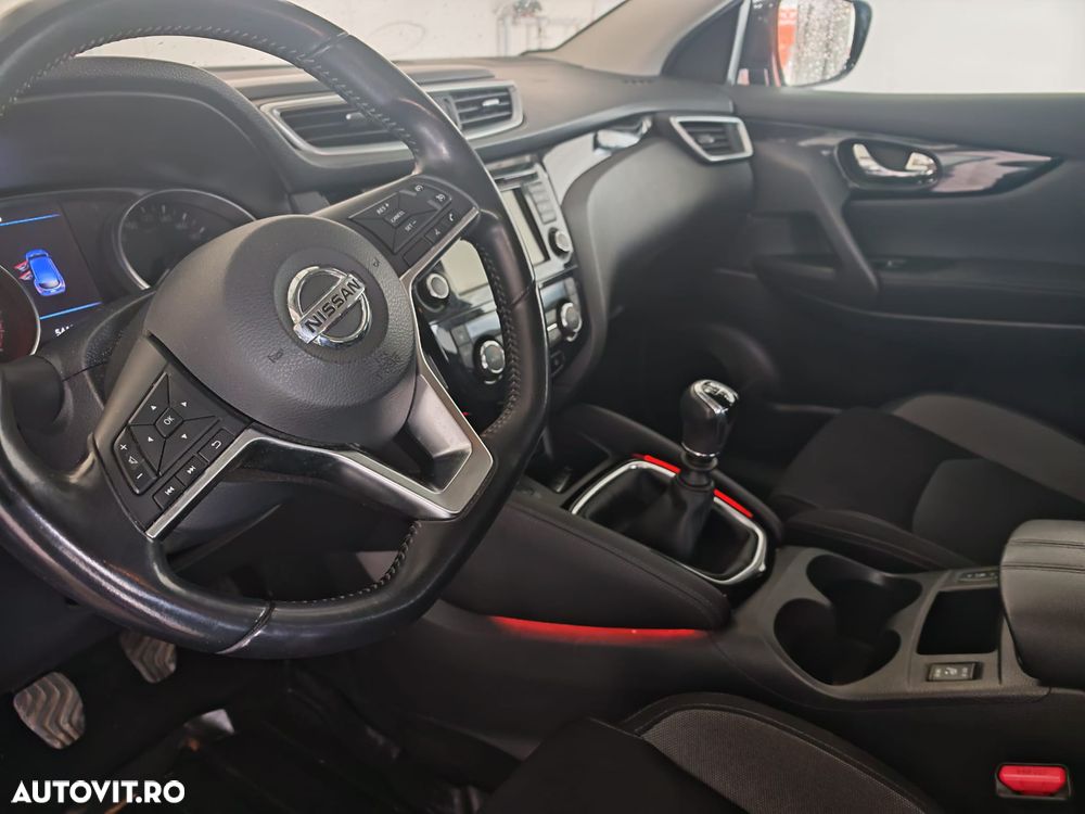 Nissan Qashqai 1.3 138CP 2WD N-Connecta - 11