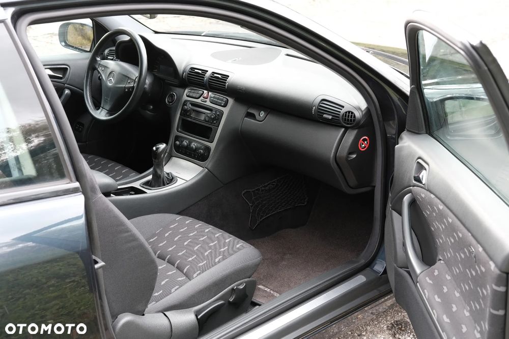 Mercedes-Benz Klasa C 180 - 6