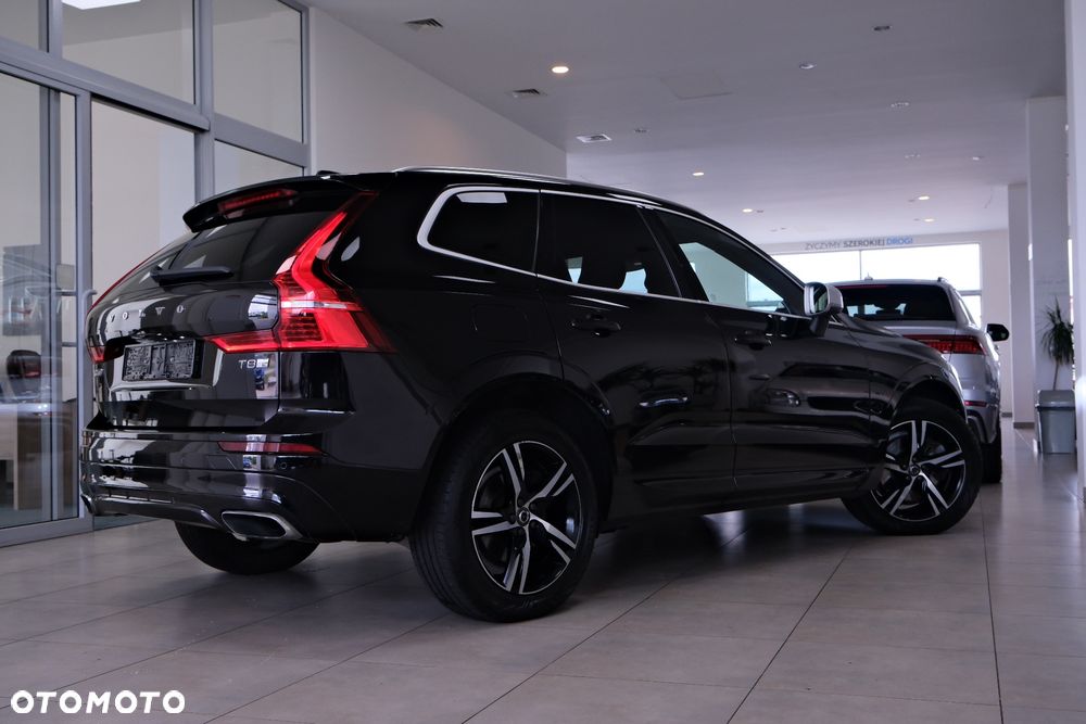 Volvo XC 60 T6 AWD Plug-In Hybrid R-Design - 14