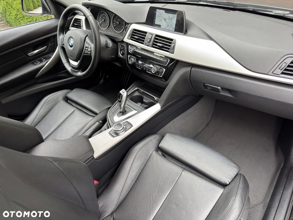 BMW Seria 3 320d - 8