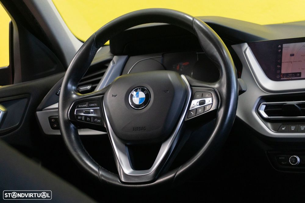 BMW 118 - 6