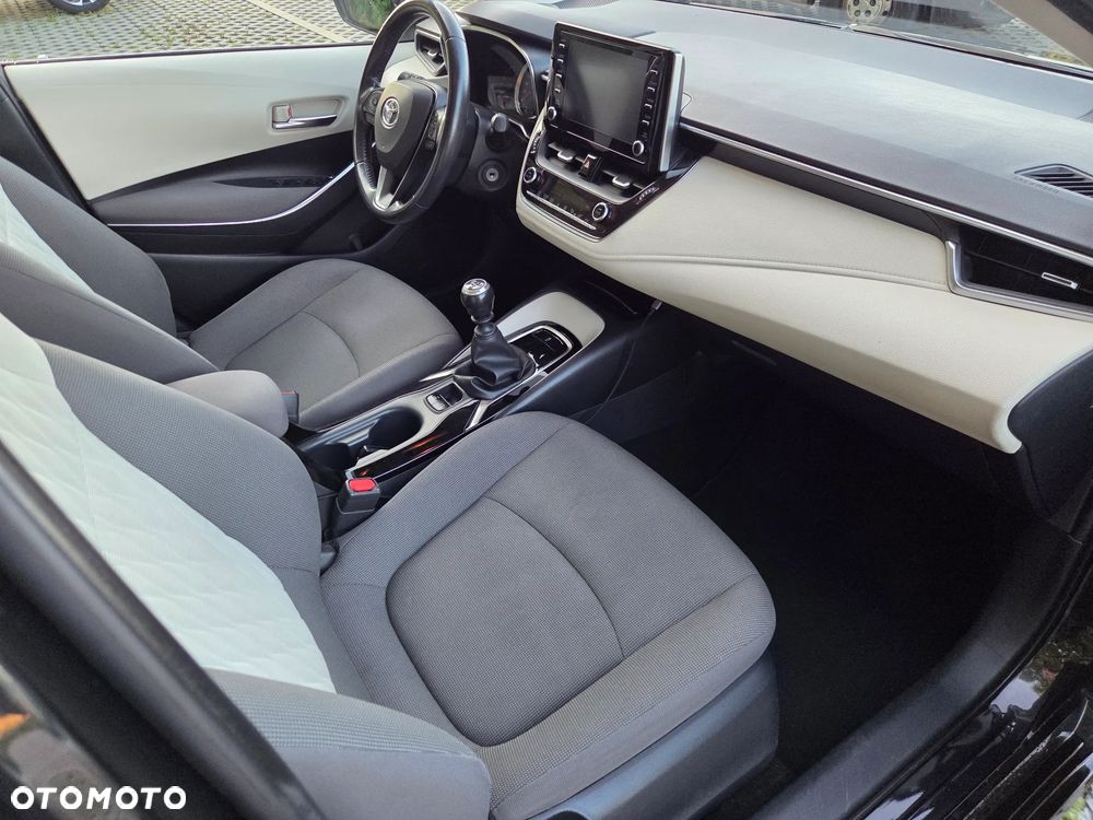 Toyota Corolla 1.6 Comfort - 18