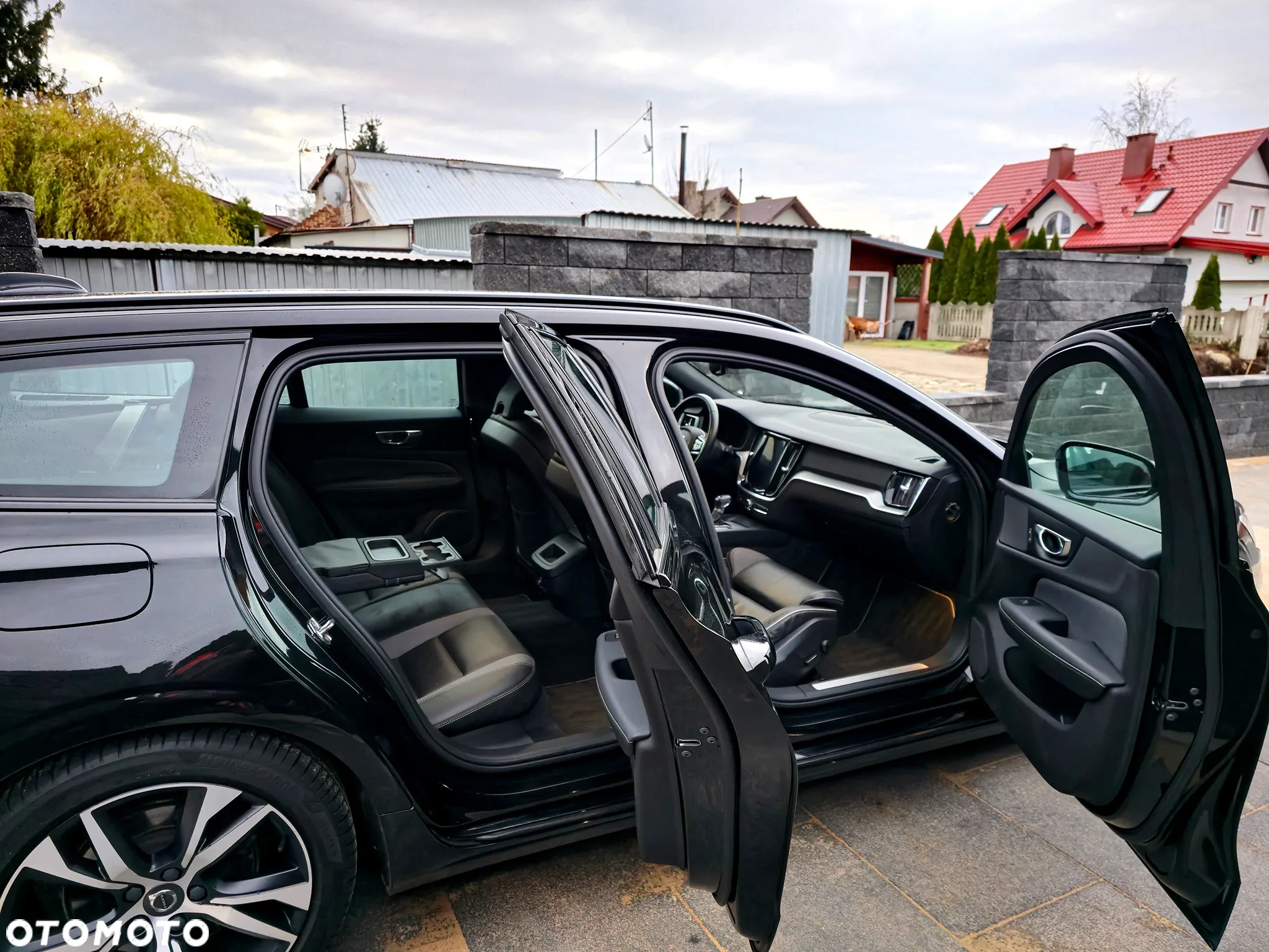 Volvo V60 D4 R-Design - 15