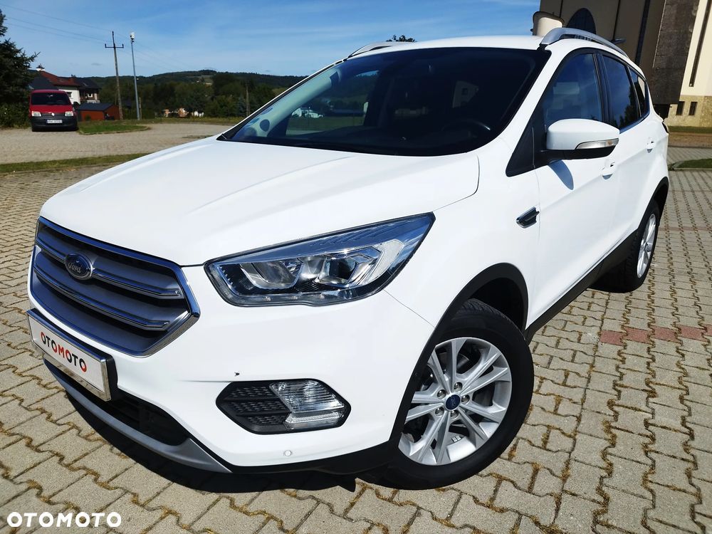 Ford Kuga 1.5 EcoBoost 2x4 Titanium - 3