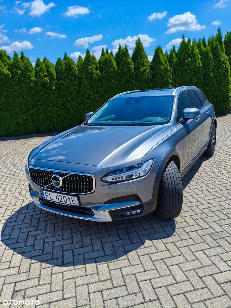 Volvo V90 B5 D AWD Geartronic Momentum Pro - 1