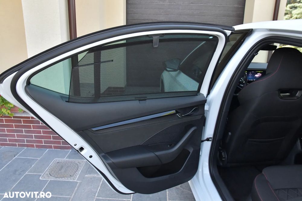 Skoda Octavia 2.0 TSI DSG RS - 18
