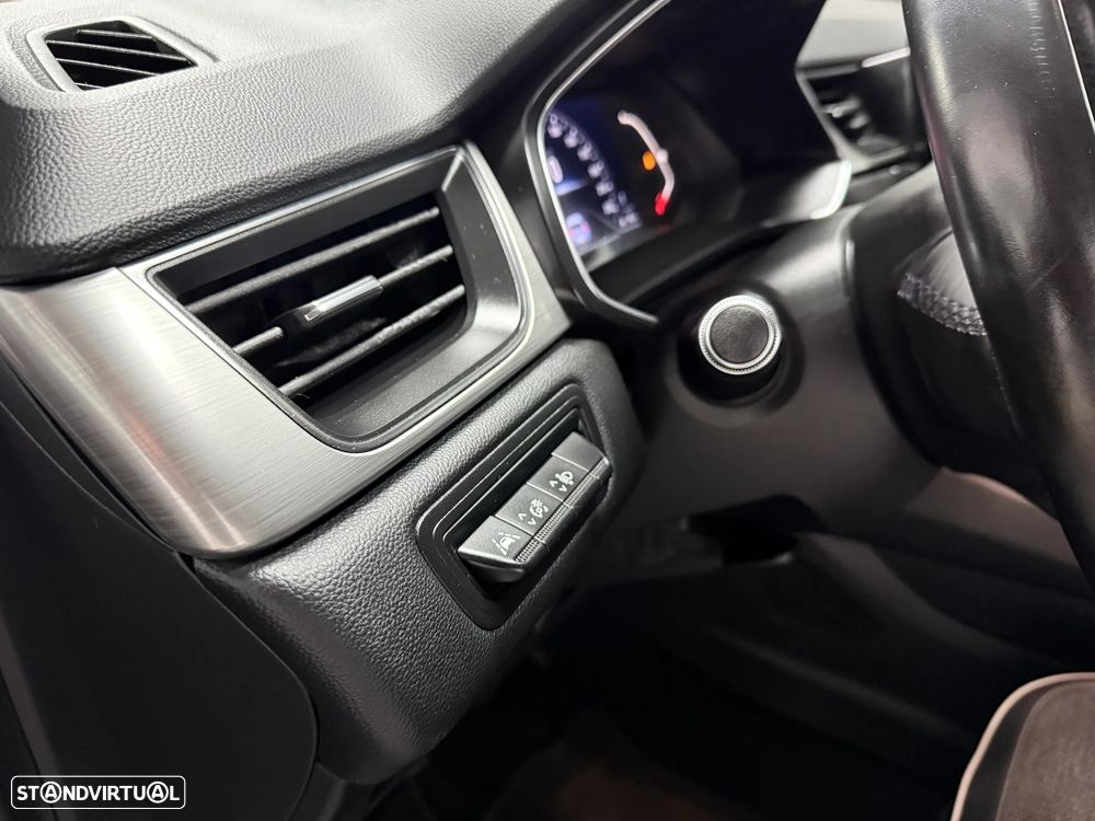 Renault Captur TCe 100 INTENS - 15