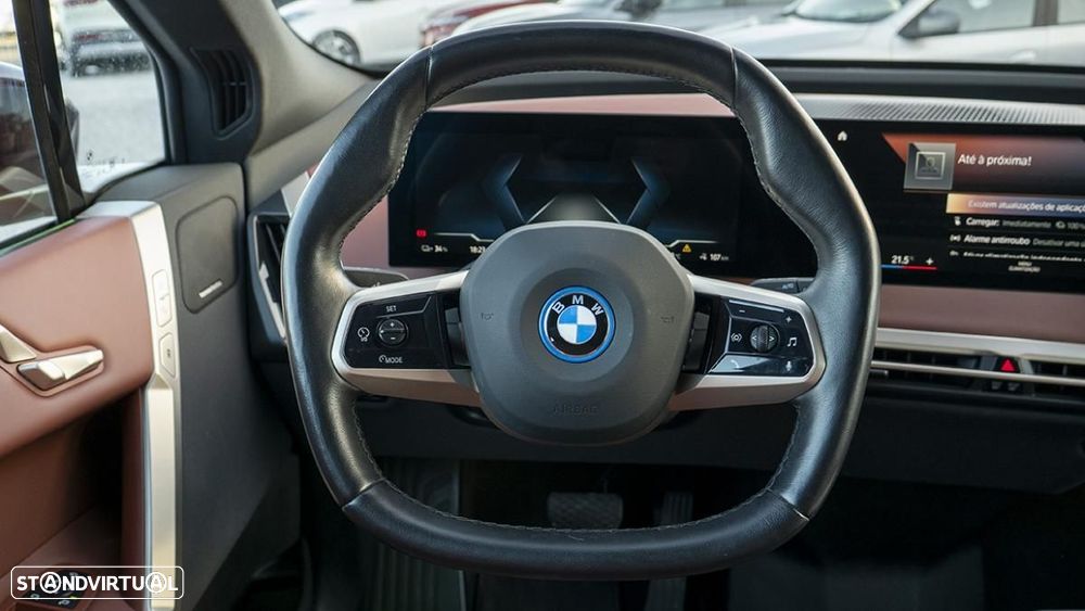BMW iX xDrive 40 Pack Desportivo - 30