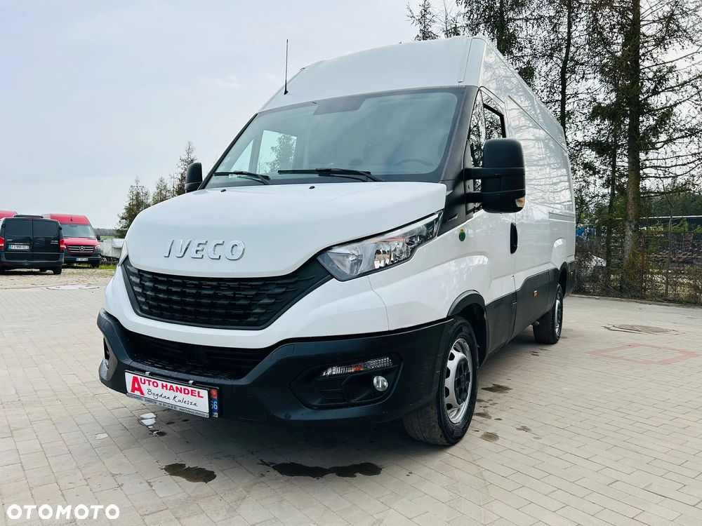 Mercedes-Benz Sprinter - 4