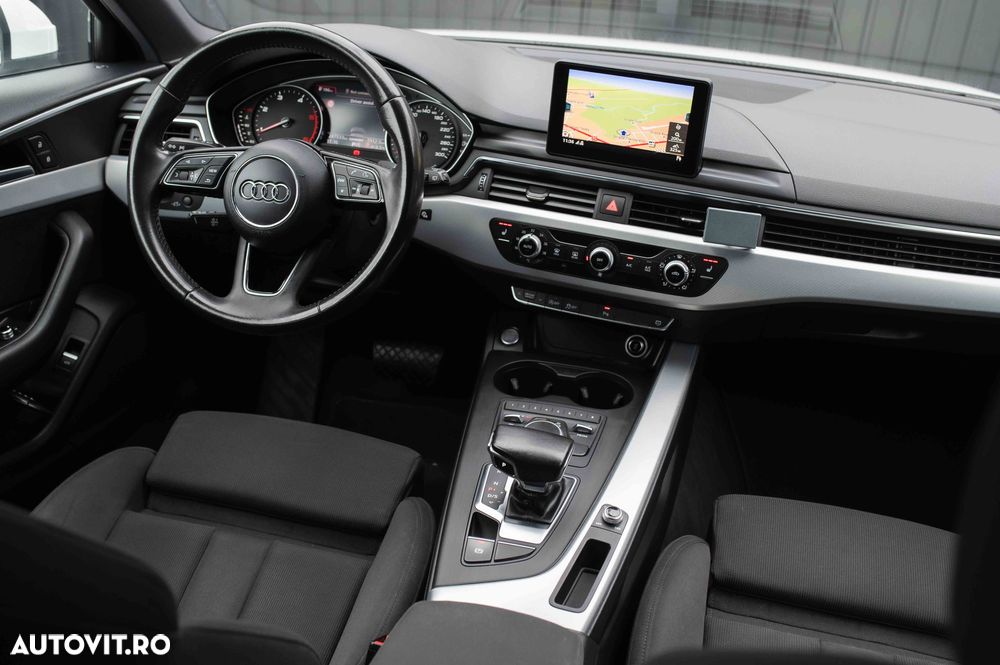 Audi A4 2.0 TDI S tronic Sport - 8