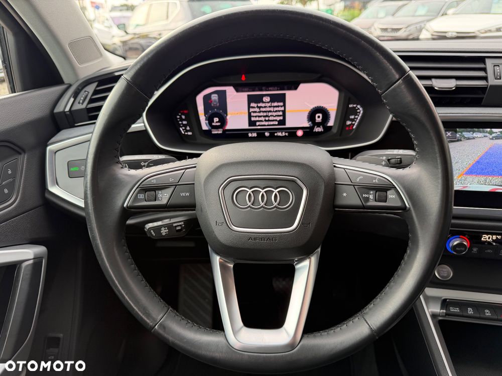 Audi Q3 - 18