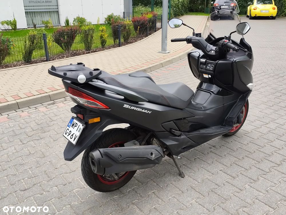Suzuki Burgman - 4