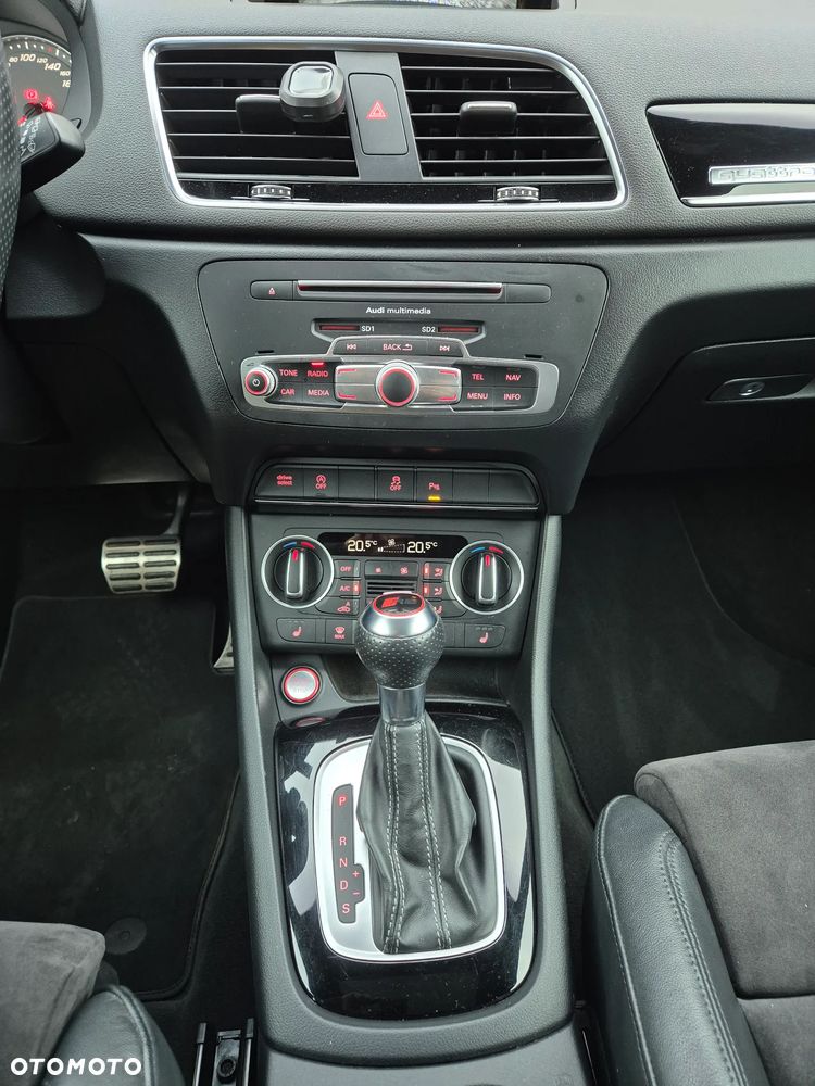 Audi RS Q3 2.5 TFSI quattro S tronic - 23