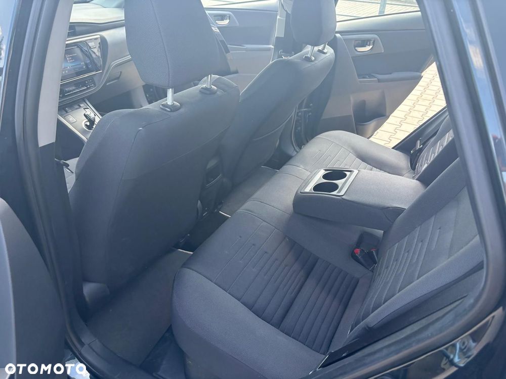 Toyota Auris - 14